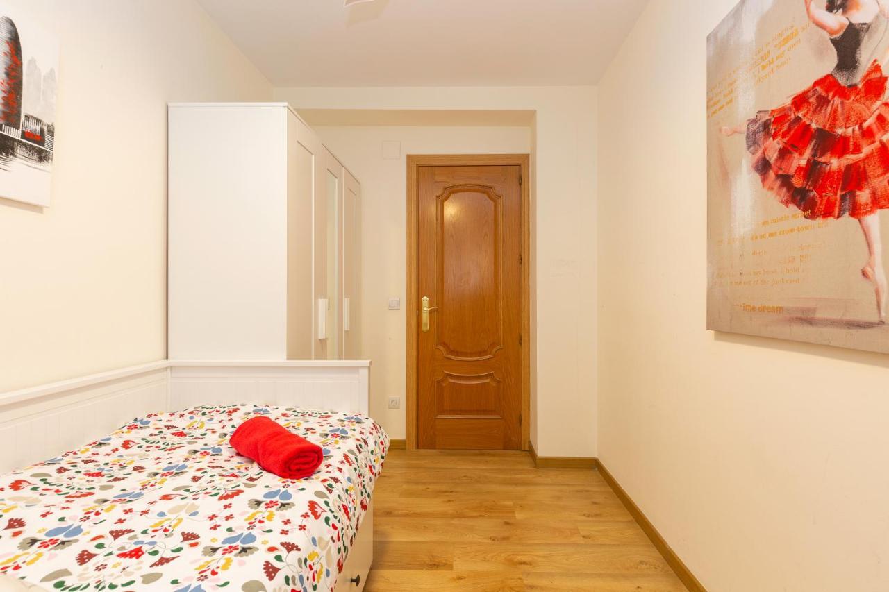 Apartamento Puente De Segovia Apartment Мадрид Екстериор снимка